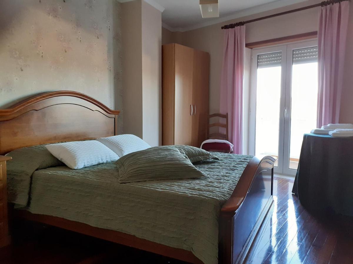 Appartamento Casa Da Praca Sertã Esterno foto
